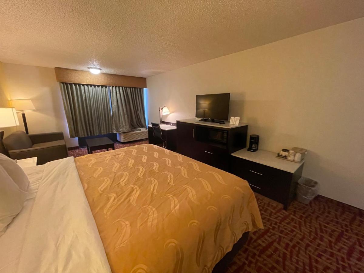 Quality Inn Fort Smith I-540 Room photo